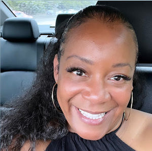 Meet your Posher, Leslie